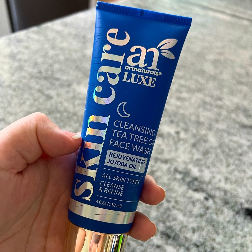 Cleansing Tea Tree Oil Face Wash- Unopened